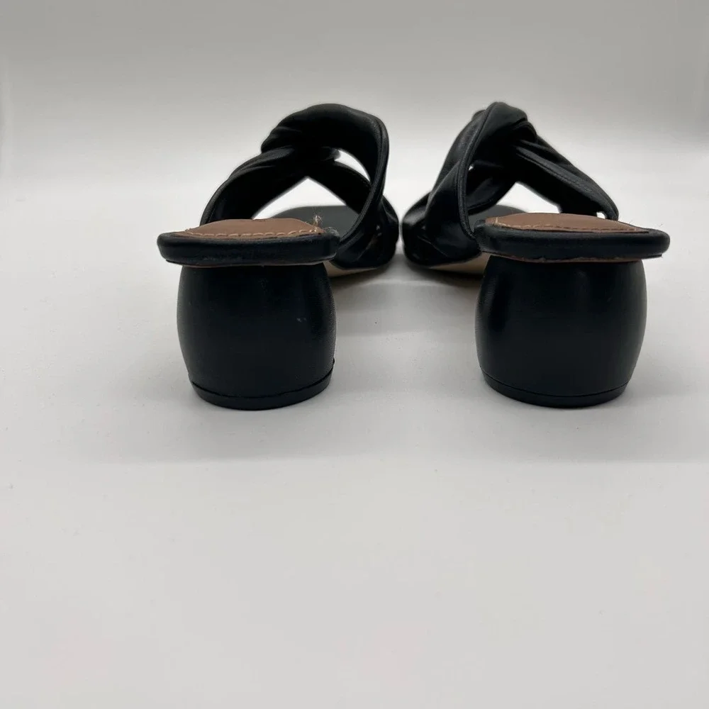 Journee Signature Sandals Womens 8.5 Black Leather Charlize Twisted Slip On‎ NEW